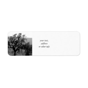 Étiquette Arbre lointain (noir et blanc)