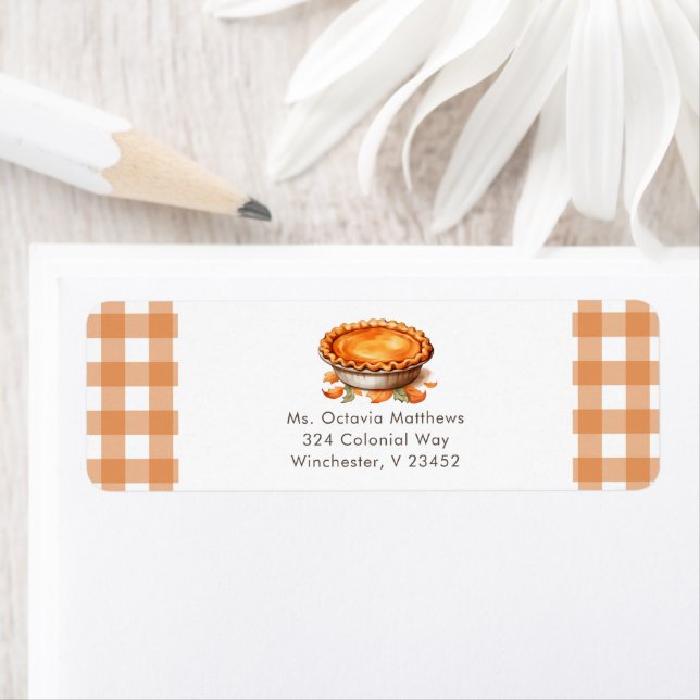 Étiquette Baby shower à tarte Little Cutie Adresse de retour (En situation)