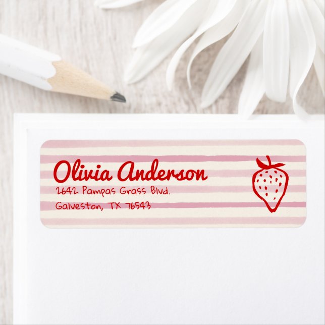 Étiquette Baby shower de fraises sucrées de Berry tiré à la  (En situation)