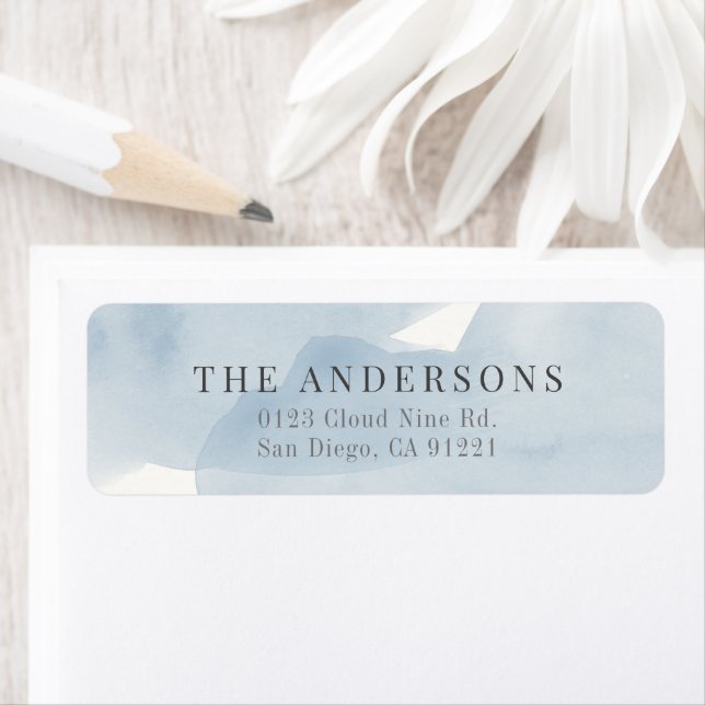 Étiquette Baby shower Garçon Blue Sky Watercolor (En situation)