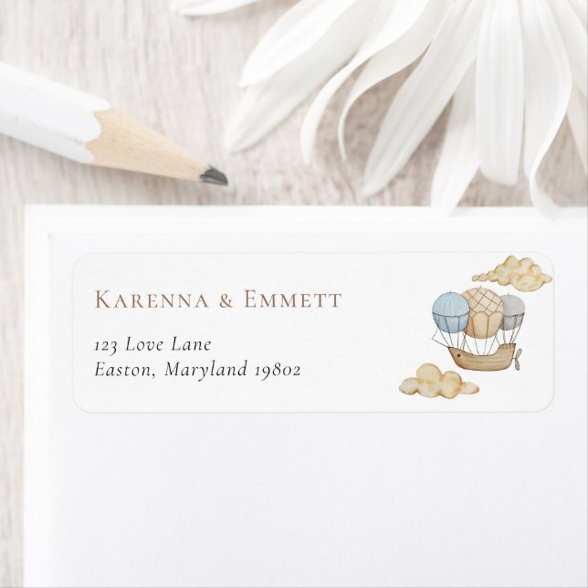 Étiquette Balle de retour d'adresse de Baby Shower blanche e (En situation)