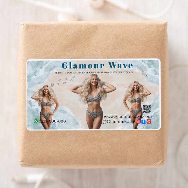 Étiquette Beach Women in Swimwear Branding Boutique Summer  (En situation)