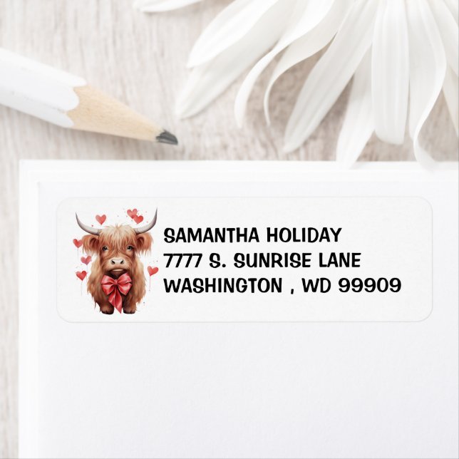 Étiquette Bébé Highland Cow Love Valentine Aquarelle (En situation)