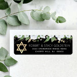 Étiquette Black Bat mitzvah Chic Gold Floral Adresse de reto<br><div class="desc">Soyez fier, réjouissez-vous et célébrez cette étape importante de votre Bat mitzvah préféré chaque fois que vous utilisez cette étiquette d'adresse de retour sophistiquée et personnalisée ! Une aquarelle florale chic, étonnante, blanche et or parties scintillant avec typographie de script de feuille d'or faux et Star of David, ainsi que...</div>