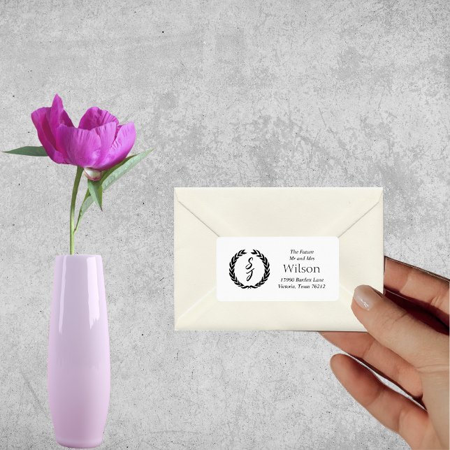 Étiquette Black Elegant Monogram Wreath White Adresse de ret (Créateur téléchargé)