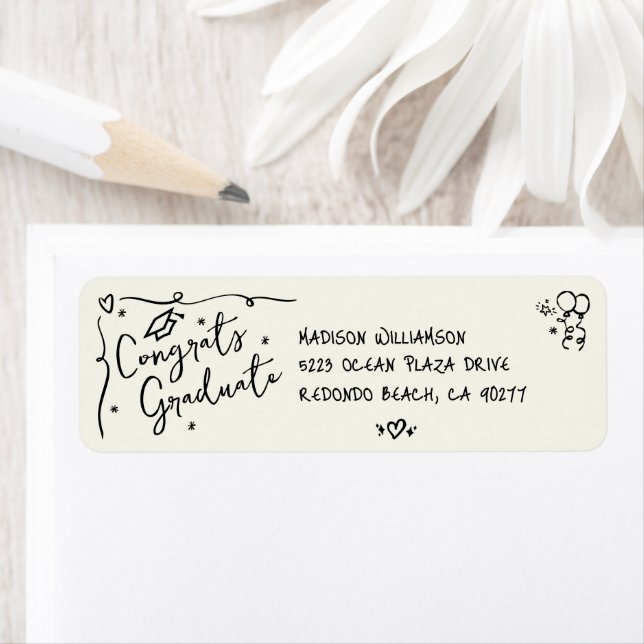 Étiquette Black Hand Drawn Doodle Graduation Cream Address (En situation)