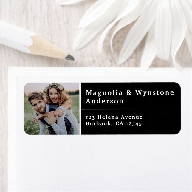 Étiquette Black Modern Photo Wedding Return Address Label (En situation)