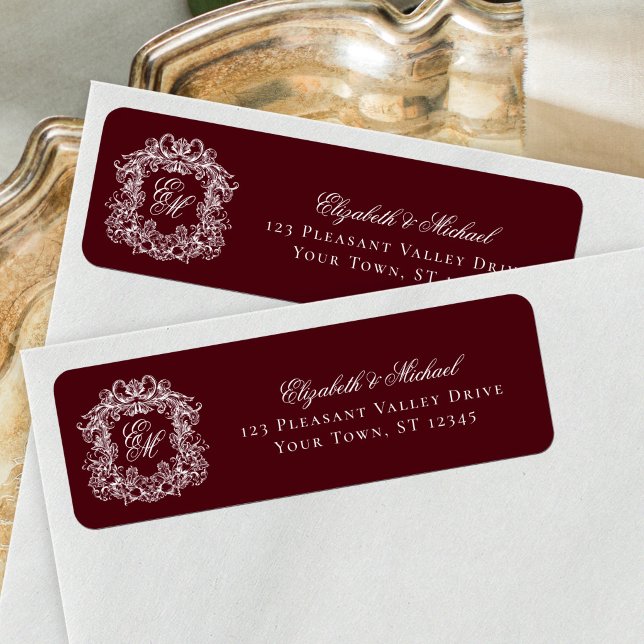 Étiquette Blason de mariage à monogramme en bordeaux Adresse (Créateur téléchargé)