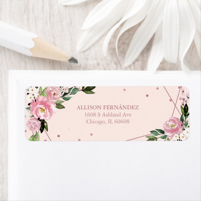Étiquette Blush Floral Quinceañera (En situation)