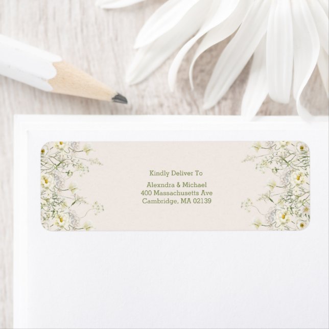 Étiquette Boho Neutral Blanc Aquarelle Fleur sauvage Mariage (En situation)