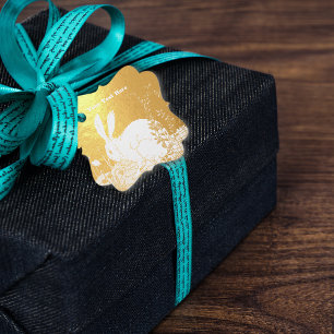 Étiquette-cadeau Elégant lapin blanc assis dans Flowers Gold