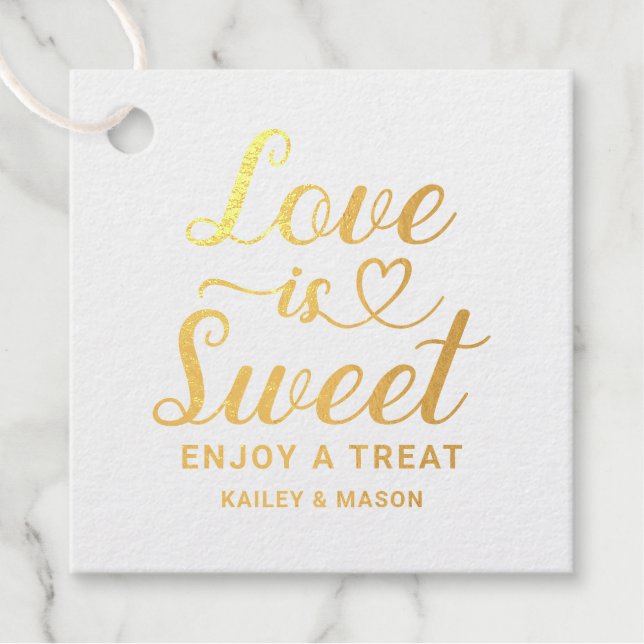Étiquette-cadeau Love is Sweet Modern Heart Script Mariage Gold (Devant)