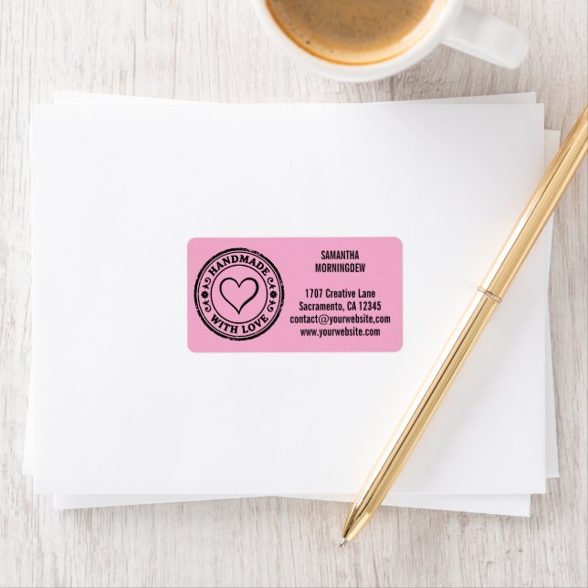 Étiquette Cercle de timbres - FABRIQUÉ À LA MAIN AVEC AMOUR  (En situation)