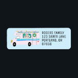 Étiquette Charming Christmas Camper Vintage RV Xmas<br><div class="desc">Étiquettes personnalisables,  Ajoutez votre propre texte pour le customiser. Ajoutez des cartes de voeux assorties,  du papier d'emballage et plus encore! Consultez ma boutique pour plus de designs ou dites-moi si vous voulez quelque chose de personnalisé.</div>