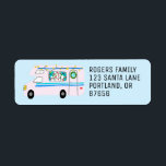 Étiquette Charming Christmas Camper Vintage RV Xmas<br><div class="desc">Étiquettes personnalisables,  Ajoutez votre propre texte pour le customiser. Ajoutez des cartes de voeux assorties,  du papier d'emballage et plus encore! Consultez ma boutique pour plus de designs ou dites-moi si vous voulez quelque chose de personnalisé.</div>