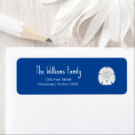 Étiquette Christmas Beach Sand Dollar Blue Retour Adresse<br><div class="desc">Christmas Beach Blue Return Address Label,  avec un dollar de sable tropical et un design typographique blanc. Avec le lettrage personnalisable,  vous pouvez ajouter votre propre texte. Un complément festif à vos invitations et cartes de vacances.</div>