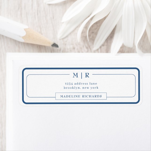 Étiquette Classic Monogram Navy Blue Border Address (En situation)