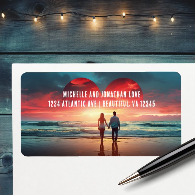Étiquette Couple en amour avec Heart Sunset Beach Adresse (Couple in Love with Heart Sunset Beach Address Label)