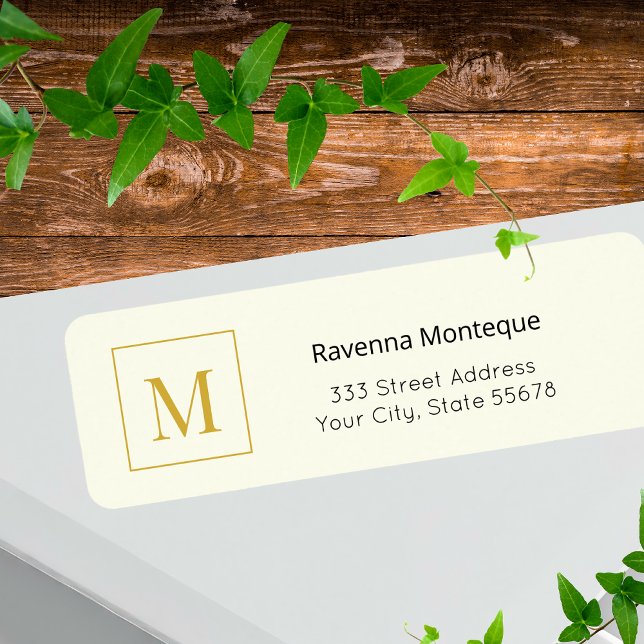 Étiquette Cream Luxury Serif Personalized Monogram (Créateur téléchargé)