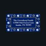 Étiquette Cute Hanoukka Blue Menorah Dreidel Adresse de reto<br><div class="desc">De belles étiquettes d'adresse de retour Hanoukka en bleu avec un motif cool de la star du judaïsme,  rêvez pour les jeux de Chanukah amusants,  et la menorah juive pour le jour férié. Customisez ces mignons étiquettes pour correspondre à vos cartes Hanukah.</div>