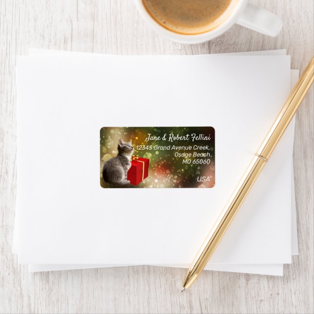 Étiquette Cute kitten rouge giftbox coloré festif coutume (En situation)