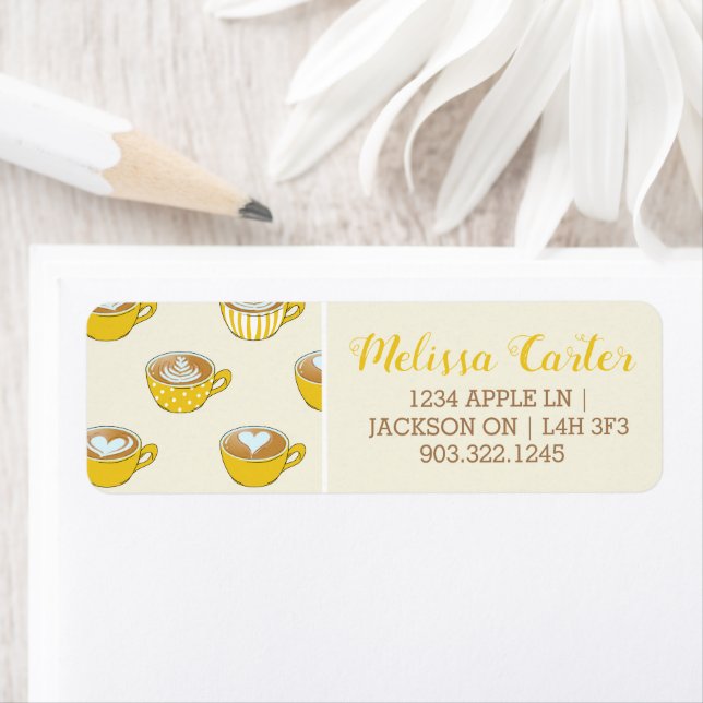 Étiquette Cute Latte Art en Motif de tasses de café jaune (En situation)