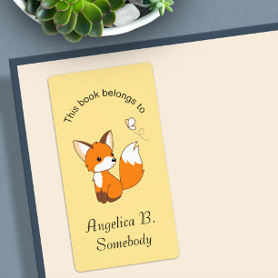 Étiquette Cute Little Fox Regarder Papillon Boite