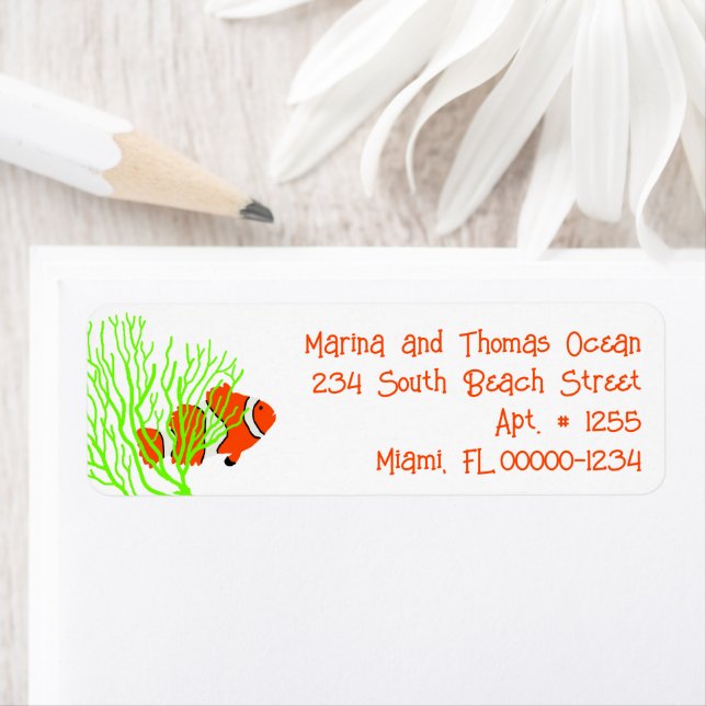 Étiquette Cute Tropical Fish Custom Address Labels (En situation)