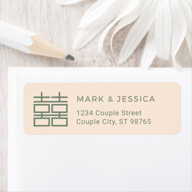 Étiquette d'adresse de mariage Ivory & Green Doubl (En situation)