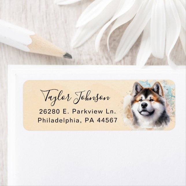 Étiquette d'adresse de retour de chien Akita (En situation)