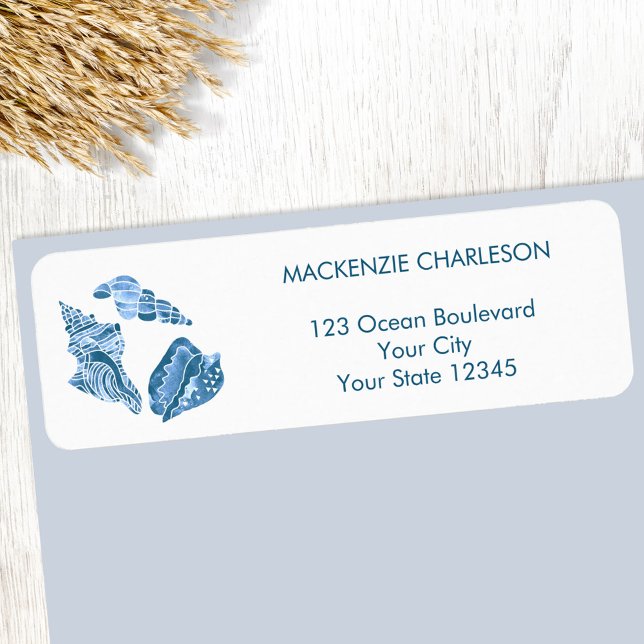 Étiquette d'adresse de retour de coquillages côtie (Sea shells blue and white watercolor beach coastal return address label)