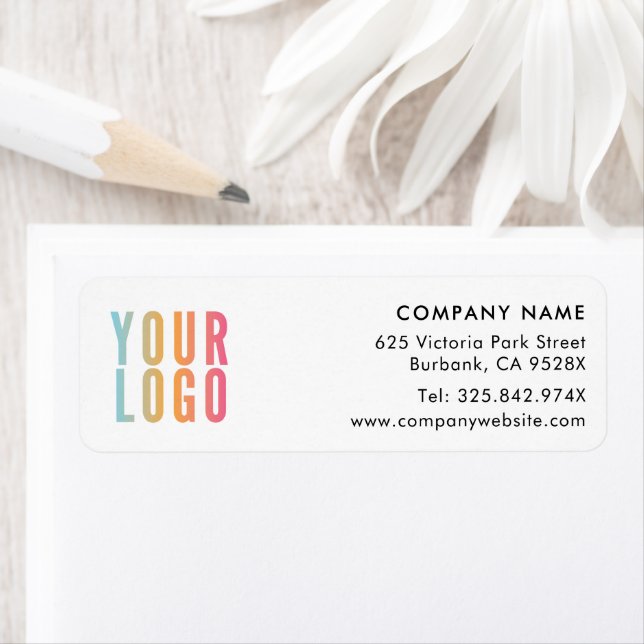 Étiquette d'adresse de retour de logo d'entreprise (En situation)