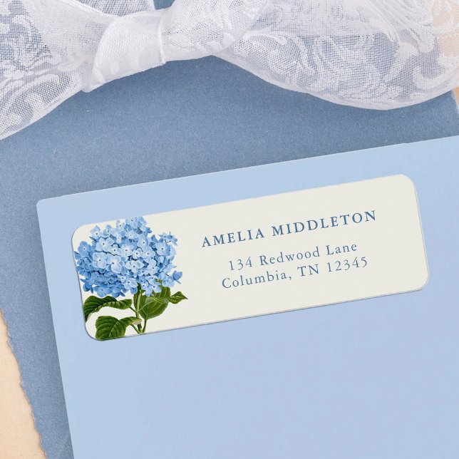 Étiquette d'adresse de retour de mariage classique (classic return address label with blue hydrangea illustration)