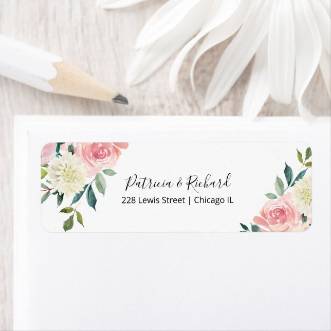 Étiquette d'adresse de retour de mariage floral ro (En situation)