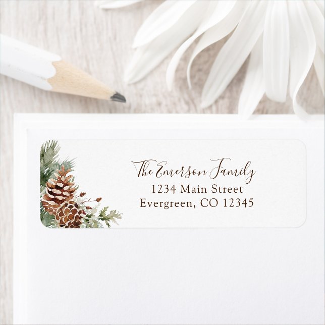 Étiquette d'adresse de retour pour les vacances d' (Holiday Winter Pinecone Greenery White Return Address Label by Painted Paperie)
