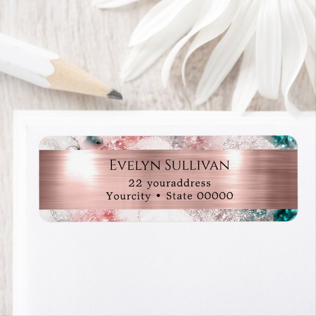 Étiquette d'adresse de retour rose turquoise (En situation)