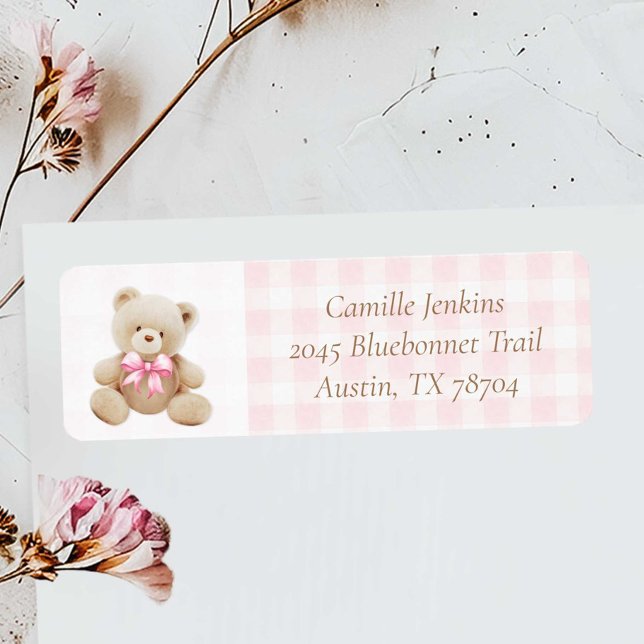 Étiquette de adresse de Baby shower de fille en pe (Teddy Bear Pink Gingham Return Address Label)
