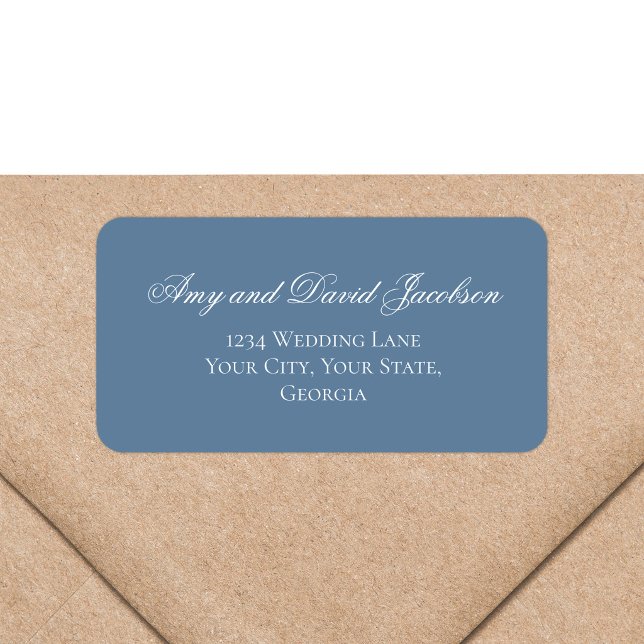 Étiquette de Adresse de Retour de Mariage Script B (Dusty blue script return address label on kraft envelope with elegant calligraphy)
