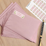 Étiquette de adresse floral rose et vert nostalgiq<br><div class="desc">Faites de votre prochaine fête un souffle du passé avec nos accessoires de fête florale nostalgiques. Ce charmant design floral a été créé spécialement pour les dames. Les colibris et les fleurs sont un symbole d'espoir, de chance et de vie éternelle. Ces étiquettes de adresse sont un grand choix pour...</div>