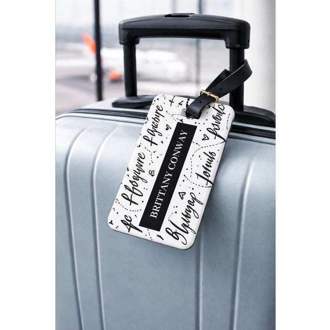 Étiquette de bagage à typographie de voyage person (Créateur téléchargé)