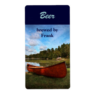 Étiquette de bière canot rouge