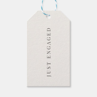 Étiquette de cadeau « Juste fiancés » minimaliste