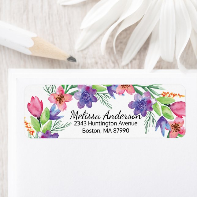 Étiquette de l'adresse de retour des fleurs rose e (En situation)