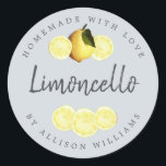 Étiquette de Limoncello sur mesure Pastel Blue<br><div class="desc">Élégant et moderne autocollant limoncello étiquette avec le texte limoncello, fait maison avec amour et votre nom en calligraphie script chic et typographie moderne sur un arrière - plan bleu pastel avec une touche élégante de jolies tranches de citron et citron aquarelle. Ajoutez simplement votre nom ou votre entreprise. Conçu...</div>