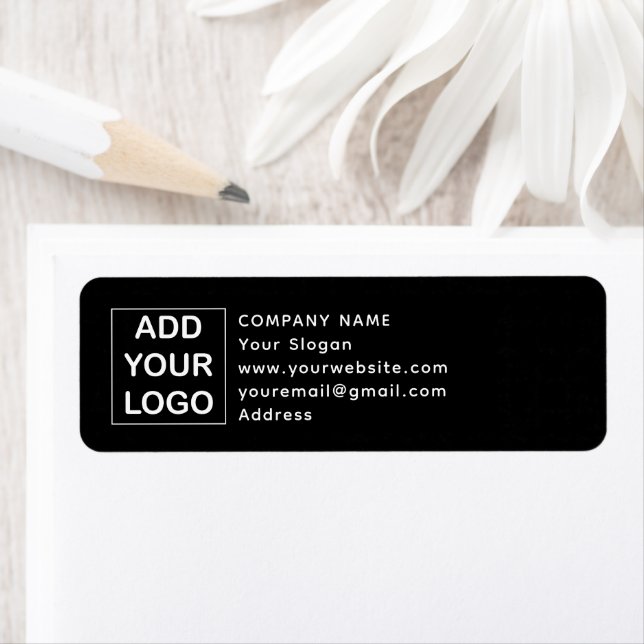 Étiquette de logo de l'entreprise en noir et blanc (En situation)