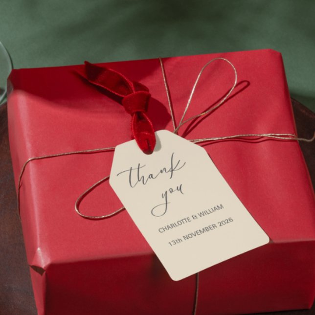 Étiquette de Mariage Classique Écriture Romantique (Romantic Script Classic Wedding Favor Tag)