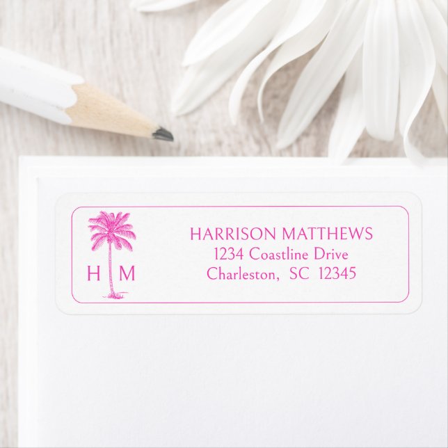 Étiquette de monogramme rose et blanc Palmetto Pal (En situation)