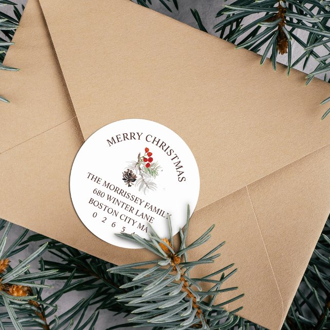 Étiquette de Noël avec rameau hivernal et adresse  (Christmas Winter Sprig Cone Berries Return Address Classic Round Sticker)