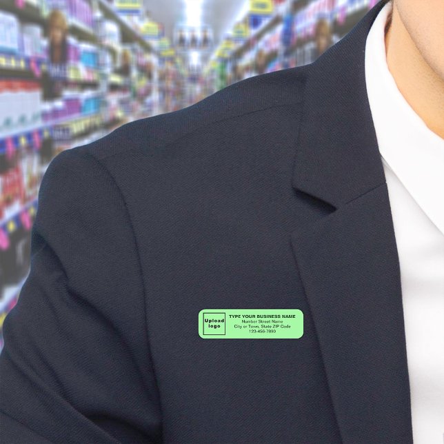 Étiquette de nom long vert clair de marque commerc (Build brand name awareness. Your business brand on long light green name tag.)