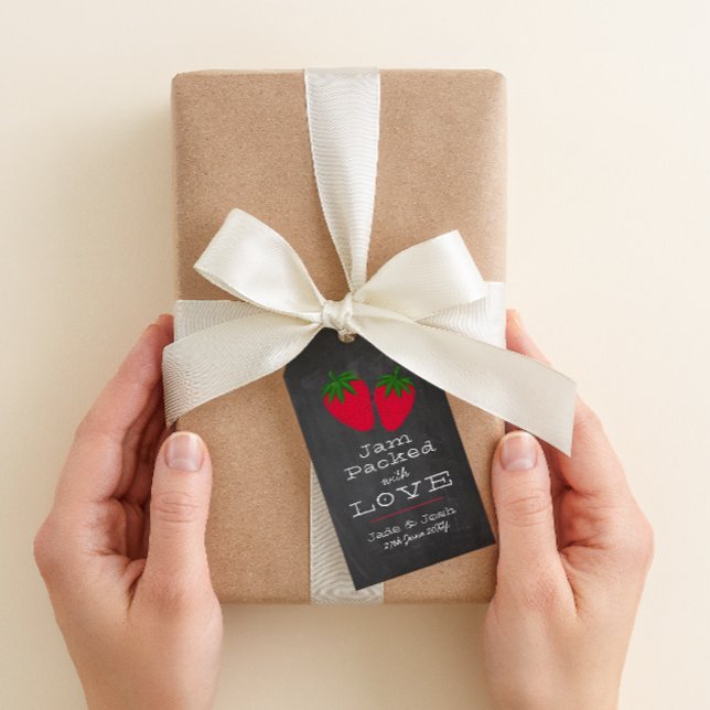 Étiquette de pot de confiture de fraise au tableau (two strawberries "jam packed with love" chalkboard style wedding favor gift tag)